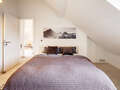 attic apartment München Nymphenburg 06 1. bedroom 12497