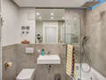 apartment München Arabellapark 01 bathroom 12671