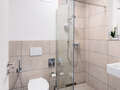 apartment München Arabellapark 01 2. bathroom 12725