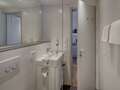 apartment Unterschleißheim Lohhof 02 bathroom 12773