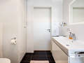 apartment with garden 	 Andechs 04 bathroom 12988