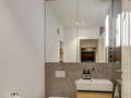 apartment München Glockenbachviertel 01 bathroom 13391