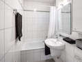 apartment München Maxvorstadt - Rund um den Josephsplatz 01 bathroom 13787