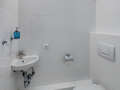 attic apartment München Pasing 03 2. bathroom 13878