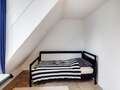 attic apartment München Pasing 02 2. bedroom 13878