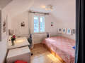 attic apartment München Pasing 01 sleeping area 14002