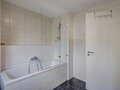 apartment with garden 	 München Thalkirchen 02 bathroom 14062