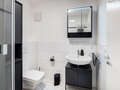 apartment München Neuhausen 02 bathroom 14083