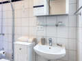 studio München Neuhausen 02 bathroom 14110