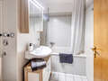 apartment Unterhaching 01 bathroom 14113