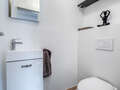 apartment München Schwabing-Georgenschwaige 01 separate toilet 1443