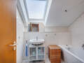 attic apartment München Harlaching 01 bathroom 14501