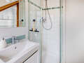 attic apartment München Dreimühlenviertel 02 2. bathroom 14505
