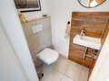 Townhouse Freising 01 guest toilet 14543