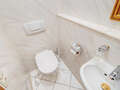 maisonette München Fasangarten 02 guest toilet 14585