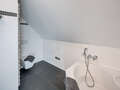 detached house Ismaning 04 1. bathroom 14615