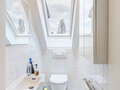 roof terrace apartment München Moosach 01 guest toilet 14797