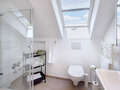 attic apartment München Daglfing 01 bathroom 14852