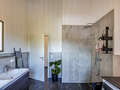roof terrace apartment Planegg 03 bathroom 14854
