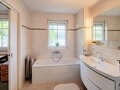 apartment München Moosach 01 bathroom 14883