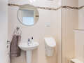 apartment München Moosach 01 guest toilet 14883