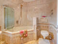 gallery apartment  München Maxvorstadt 01 1. bathroom 14890