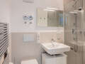apartment with garden 	 München Freimann 01 3. bathroom 14904