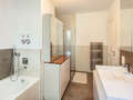 apartment with garden 	 München Freimann 04 1. bathroom 14904