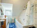 attic apartment München Obergiesing 01 bathroom 14920