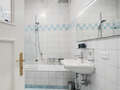 apartment München Glockenbachviertel 03 bathroom 14921