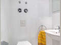apartment München Glockenbachviertel 02 separate toilet 1496