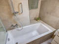 attic apartment München Harlaching 04 bathroom 14993