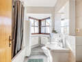 attic apartment Eching 01 bathroom 15004