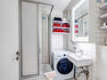 apartment München Bogenhausen 01 bathroom 15034