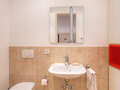 apartment München Isarvorstadt 01 guest toilet 15035