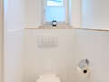 townhouse München Waldtrudering 01 guest toilet 15041