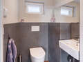 corner townhouse München Nymphenburg 01 guest toilet 15047