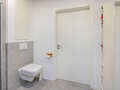 apartment Fahrenzhausen 02 bathroom 15056