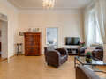apartment München Gärtnerplatzviertel 01 living room 1590