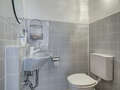 roof terrace apartment München Maxvorstadt 01 guest toilet 255
