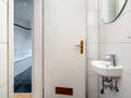 roof terrace apartment München Lehel 02 guest toilet 2849