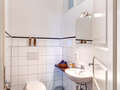 apartment München Gärtnerplatzviertel 01 guest toilet 3036