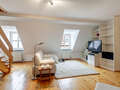 attic apartment München Zentrum 02 living room 3130