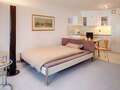 apartment München Schwabing-West (rund um den Hohenzollernplatz) 01 sleeping area 3242