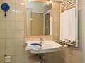 apartment München Lehel 02 2. bathroom 3457