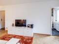 apartment München Neuhausen 03 living area 3464