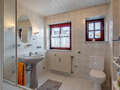 attic apartment Ismaning 02 bathroom 3466