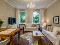 apartment München Gärtnerplatzviertel 01 living room 3840