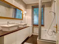 apartment München Gärtnerplatzviertel 01 bathroom 3840
