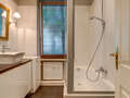 apartment München Gärtnerplatzviertel 02 bathroom 3840